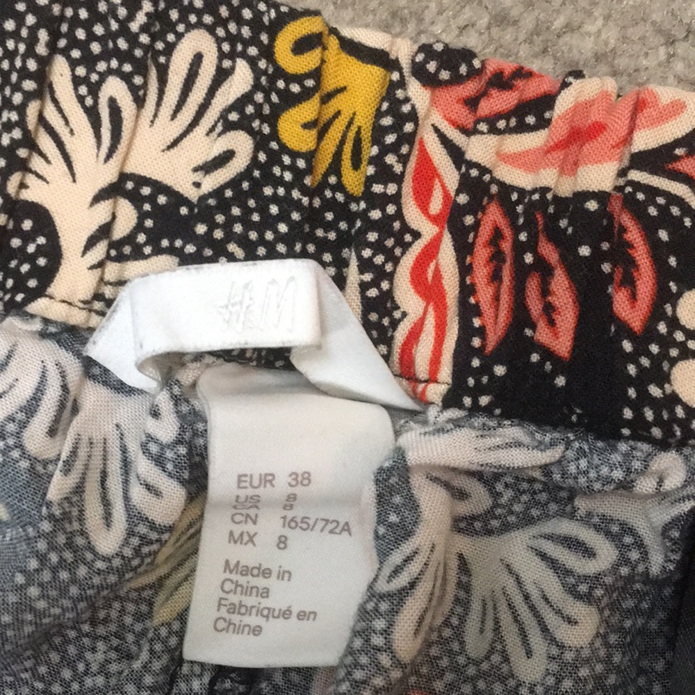 H&M | Funky Pants - Picture 4 of 6